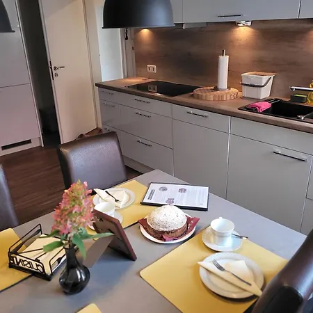 Ferienhof Pamp - Ferienwohnung Fuldatal Apartment *